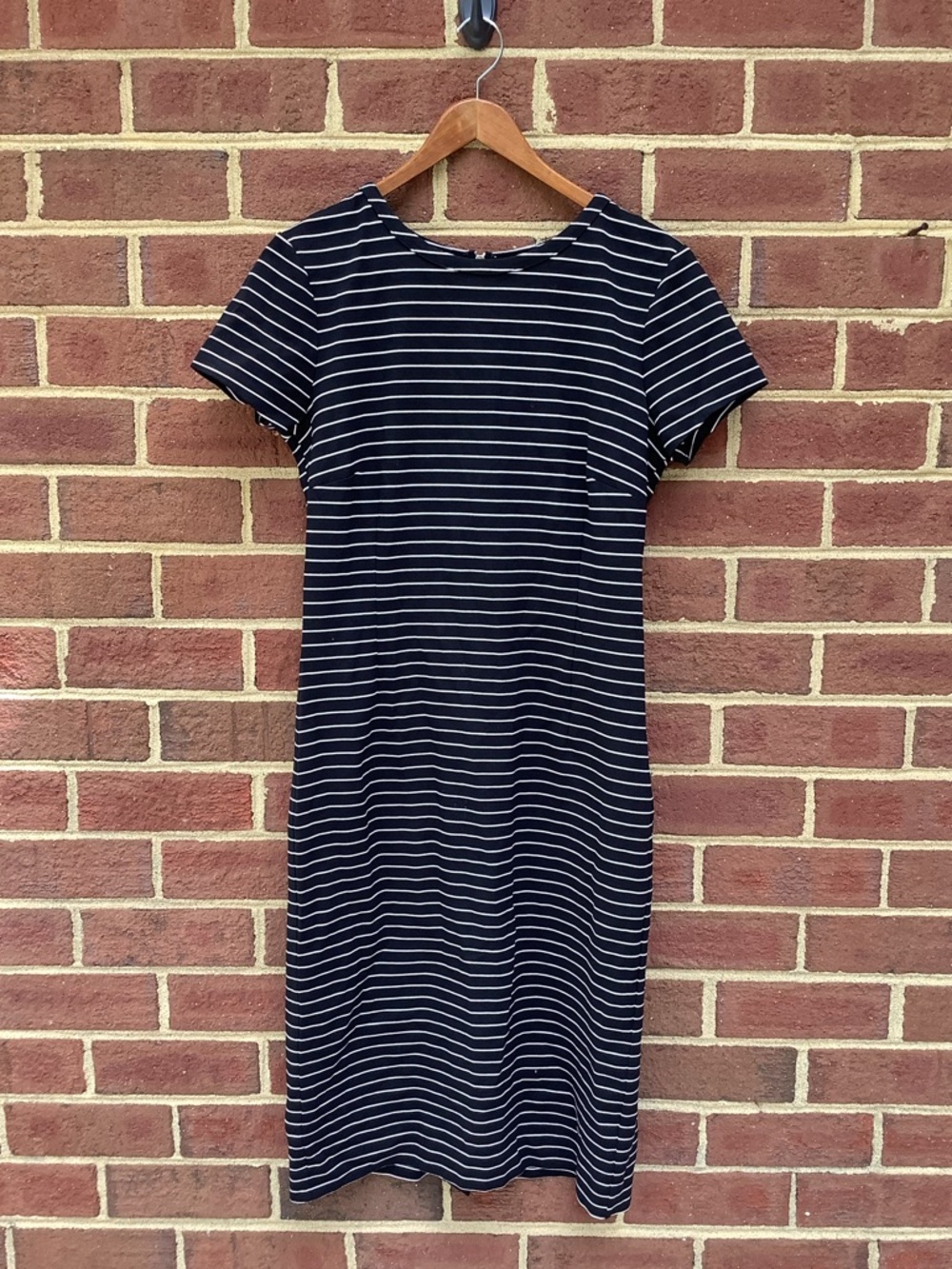 EUC Ann Taylor Black White Ponte Midi Dress Short Sleeve L